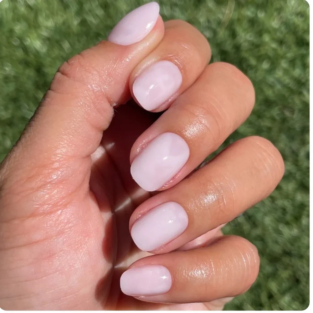 Olive & June Instant Mani Press-On Nails Strawberry Scone XShort Round Ltd Ed